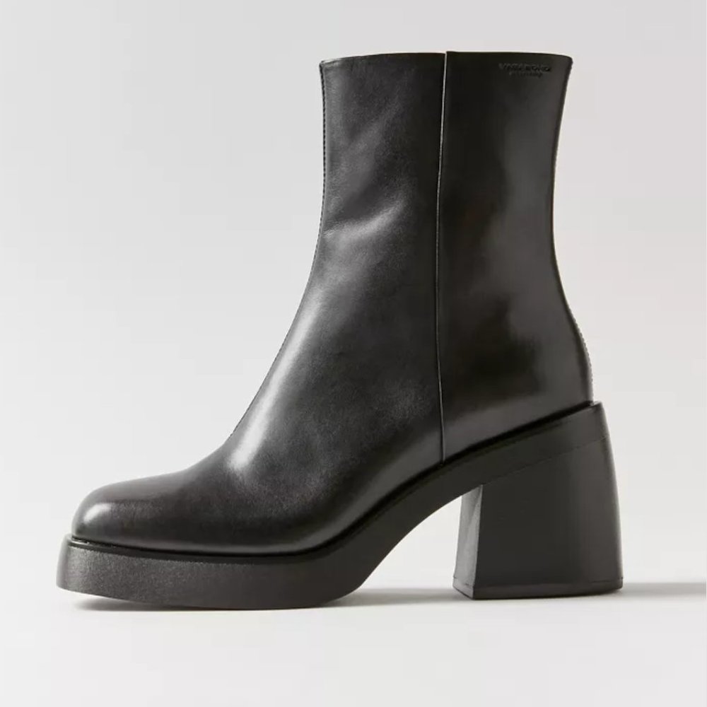 Lovingly Worn Brooke Vagabond Black Chunky Booties | Size 37